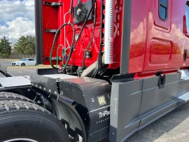 2020 FREIGHTLINER, CASCADIA 126 - Image #4