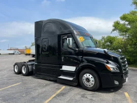 2023 FREIGHTLINER, CASCADIA 126 - Image #3