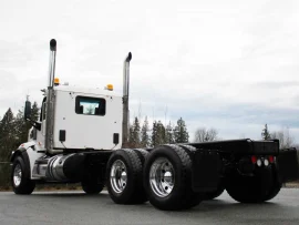 2021 PETERBILT, 567 Tandem Daycab 88k Miles 3900 Hours - x15 565 HP 18 Spd Double Frame 20K Front Axle 46K Rear Full Lockers Low - Image #4