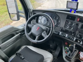 2017 KENWORTH, T680 - Image #3