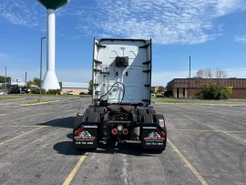 2023 FREIGHTLINER, CASCADIA 126 - Image #5