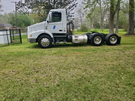 2014 VOLVO, VNL - Image #2