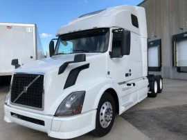 2015 VOLVO, VNL - Image #3