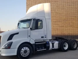 2015 VOLVO, VNL300 - Image #4