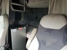 2005 VOLVO, VNL - Image #3