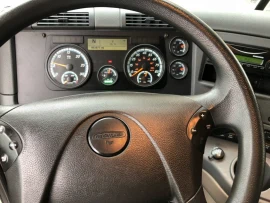 2016 FREIGHTLINER, CA125SLP - Image #4