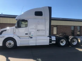 2015 VOLVO, VNL - Image #2