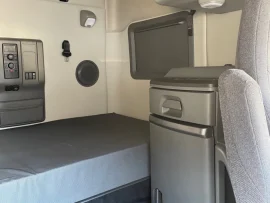 2019 VOLVO, VNL - Image #4