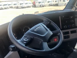 2019 FREIGHTLINER, CASCADIA 126 - Image #5