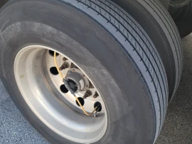 2017 Utility, 4000DX - Image #4