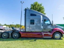 2020 KENWORTH, T680 - Image #4