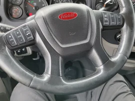 2018 PETERBILT, 579 - Image #4