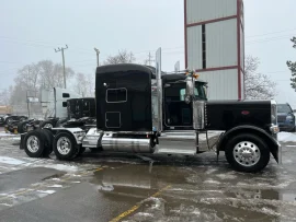 2019 PETERBILT, 389 - Image #5