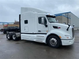 2016 PETERBILT, 579 - Image #2