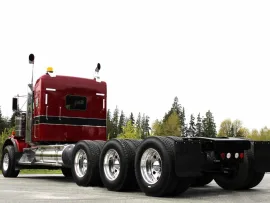 2019 KENWORTH, T800 with 38in Sleeper Tri-Drive - Image #4