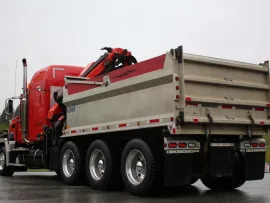 2006 MACK, CL733 Tri-Drive Dump Truck with Crane and Sleeper - Image #3