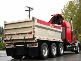 2006 MACK, CL733 Tri-Drive Dump Truck with Crane and Sleeper - Image #4