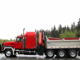 2006 MACK, CL733 Tri-Drive Dump Truck with Crane and Sleeper - Image #2