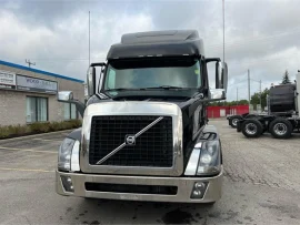 2015 VOLVO, VNL64T780 - Image #3