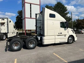 2016 VOLVO, VNL64T670 - Image #3