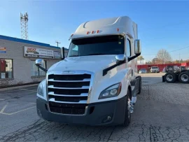 2018 FREIGHTLINER, CASCADIA 126 - Image #2