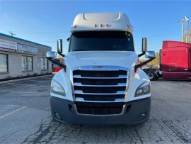 2018 FREIGHTLINER, CASCADIA 126 - Image #3