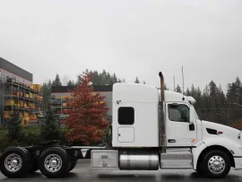 2017 PETERBILT, 579 Tandem Axle Highway Tractor with 72in Sleeper - Image #5