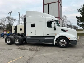 2016 PETERBILT, 579 - Image #5