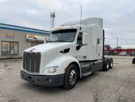 2016 PETERBILT, 579 - Image #2