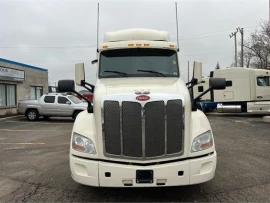 2016 PETERBILT, 579 - Image #4