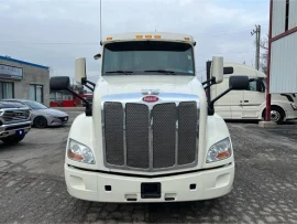 2017 PETERBILT, 579 - Image #3