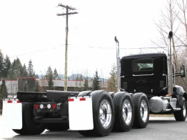 2018 KENWORTH, T880 Tri-Drive Daycab - Image #4