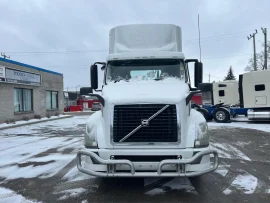 2014 VOLVO, VNL64T300 - Image #5