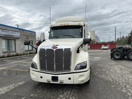 2016 PETERBILT, 579 - Image #4