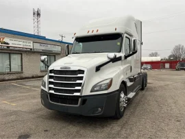 2019 FREIGHTLINER, CASCADIA 126 - Image #2