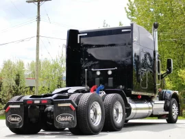 2019 PETERBILT, 567 Tandem Highway Tractor with 72in Sleeper Cab - Image #5