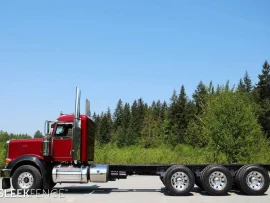 2020 PETERBILT, 367H EXTENDED DAY CAB TRI DRIVE - Image #3