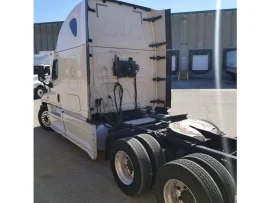 2015 FREIGHTLINER, CASCADIA 125 - Image #2