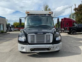 2005 FREIGHTLINER, BUSINESS CLASS M2 106 - Image #3