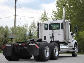 2018 PETERBILT, 579 TANDEM DAY CAB - Image #3