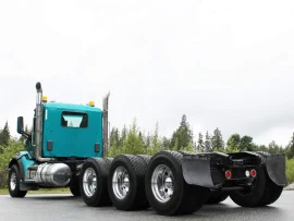 2017 PETERBILT, 567 TRI DRIVE DAYCAB - Image #4