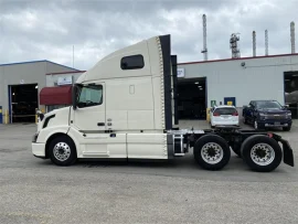 2017 VOLVO, VNL64T670 - Image #4