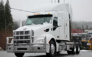 2019 PETERBILT, 579 TANDEM HIGHWAY 