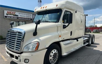 2012 FREIGHTLINER, CASCADIA 125