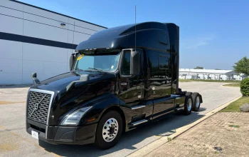 2022 VOLVO, VNL64T860