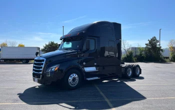 2022 FREIGHTLINER, CASCADIA 126