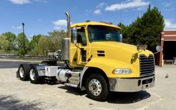 2016 MACK, CXU613
