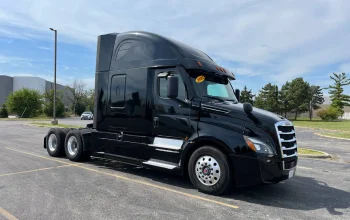 2022 FREIGHTLINER, CASCADIA 126