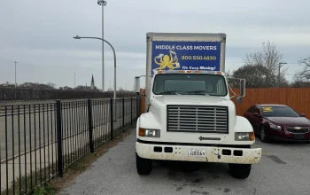 2001 INTERNATIONAL, 4700