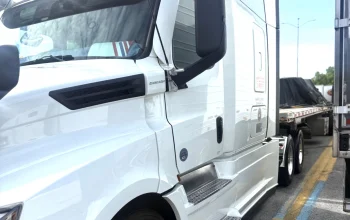 2021 FREIGHTLINER, CASCADIA 126